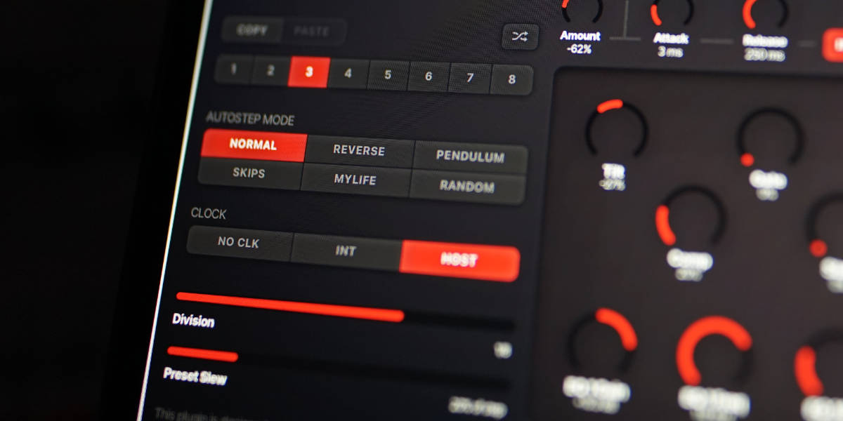 Residual Breakdown slot bank, traversal modes, clock, division, and preset slew